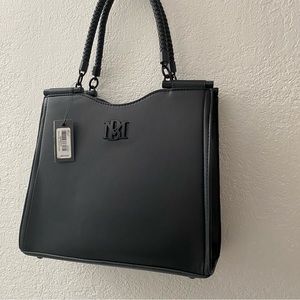 Badgley Mischka Vegan Leather bag w/ crossbody